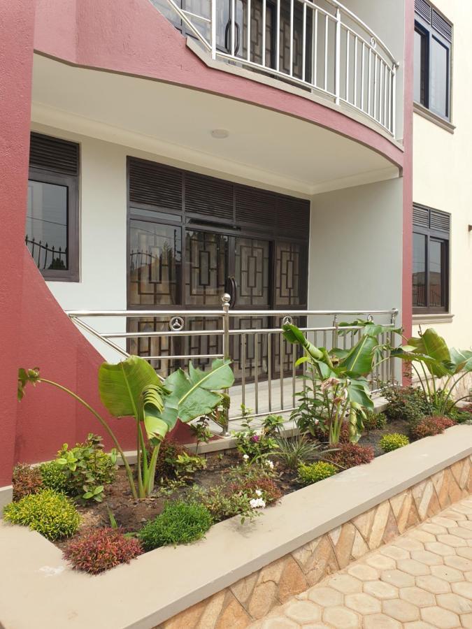 Blt Suites - Furnished Apartments Kampala Eksteriør billede